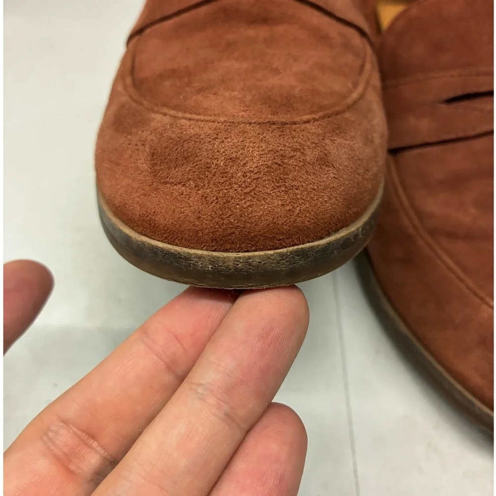 Clarks Suede Penny Loafer Shoes Womens Size 8.5 Brown Comfort Slip On Casual